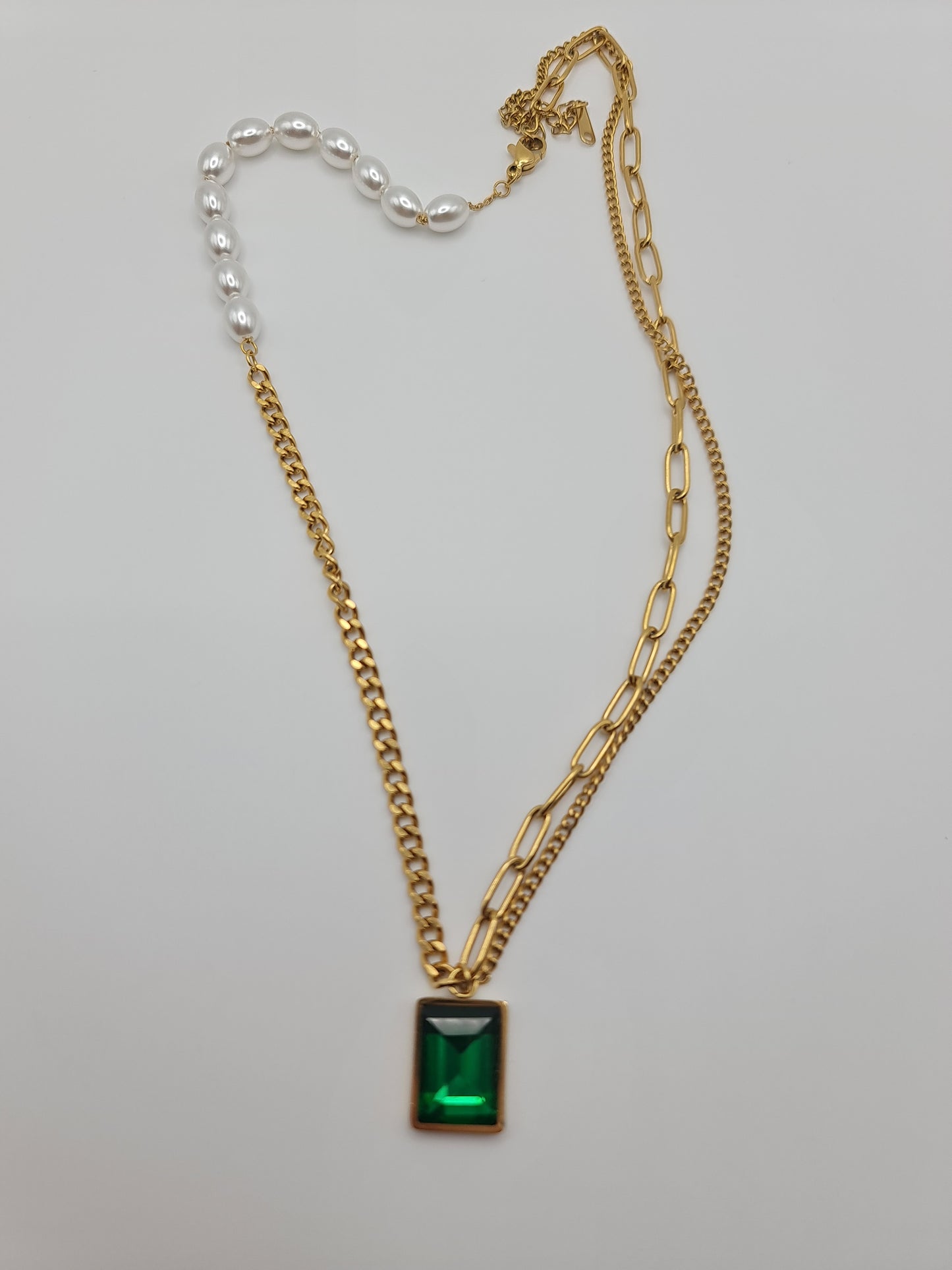 Green neck square