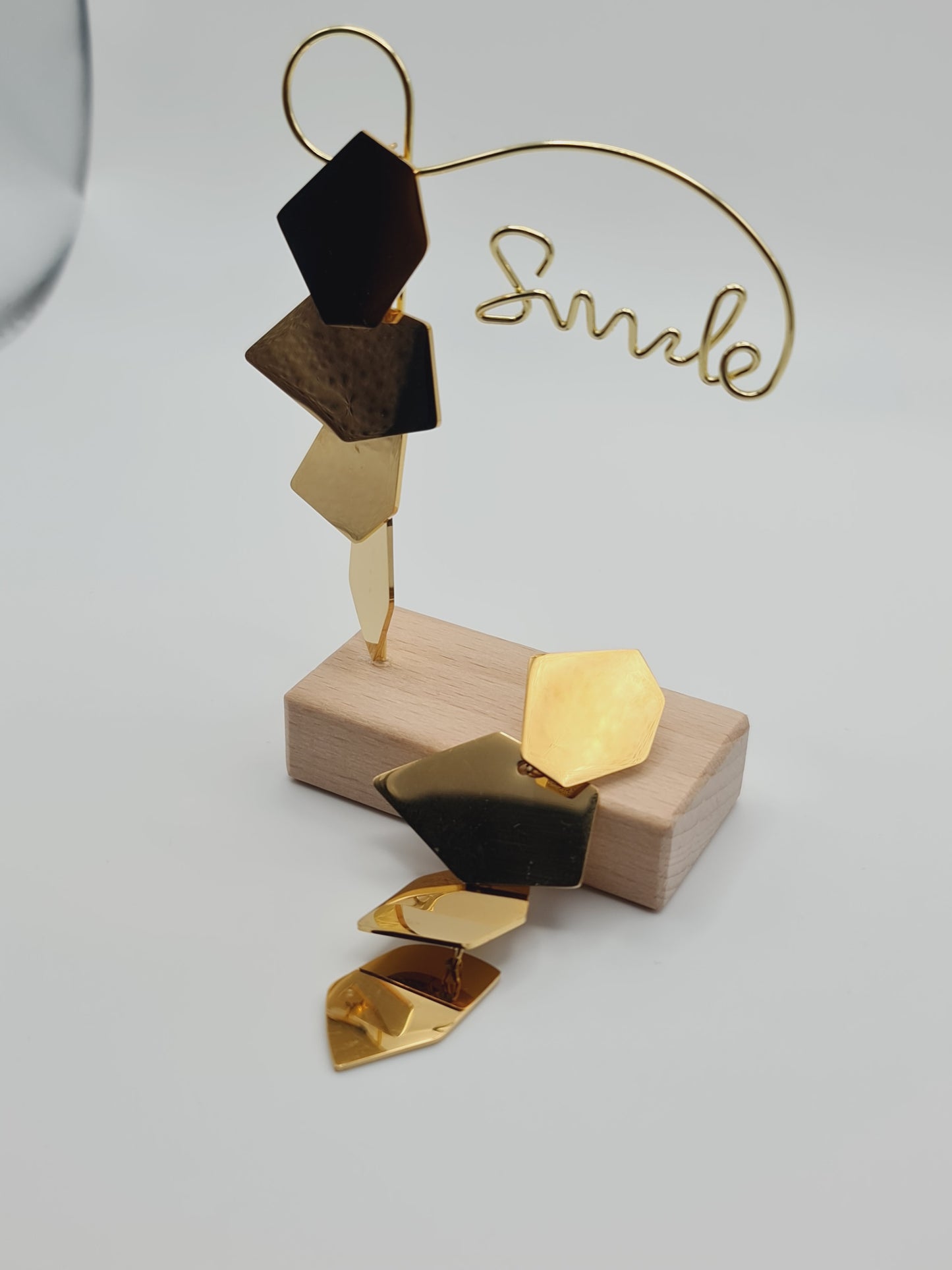 Gold irregular