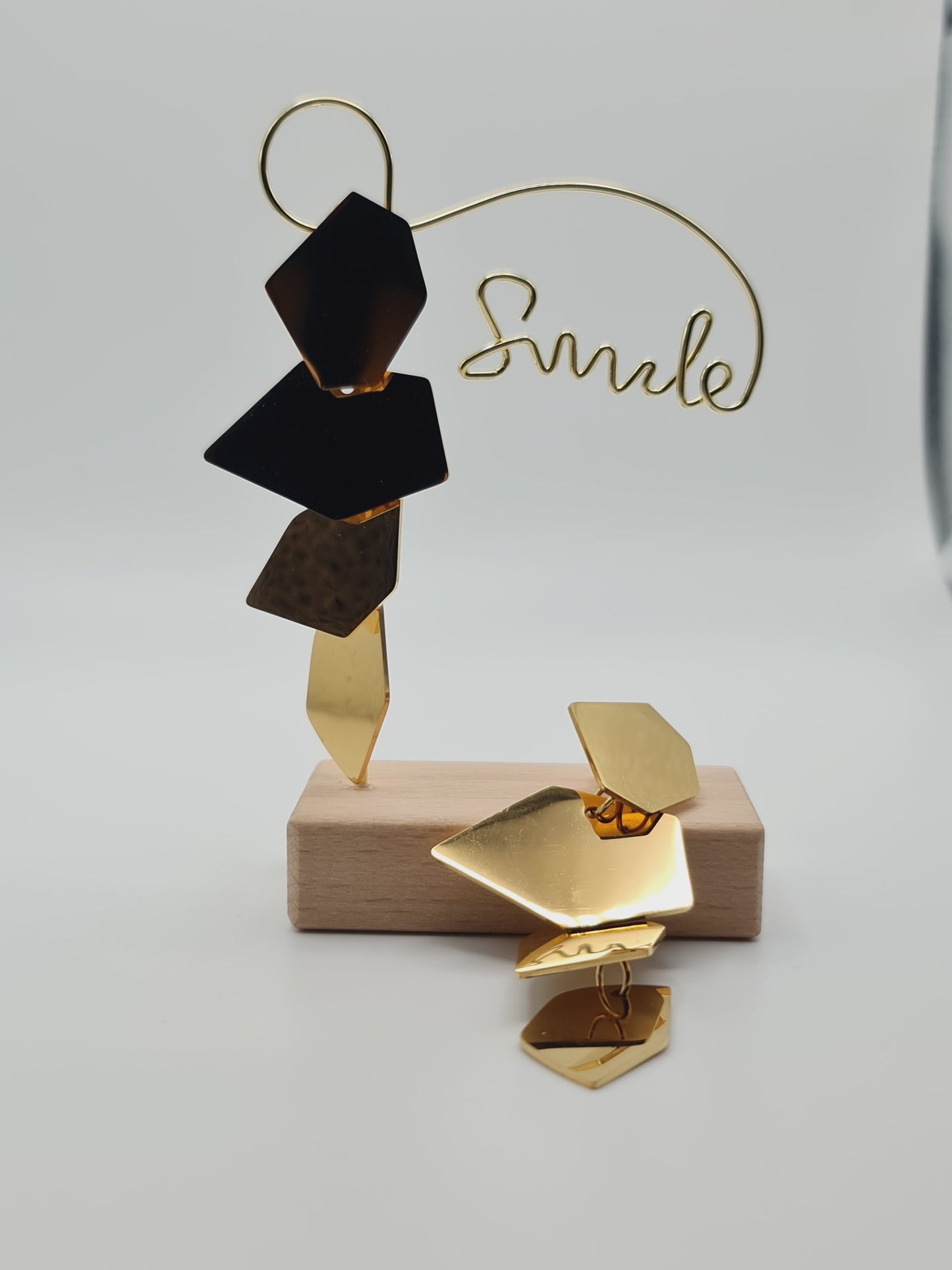 Gold irregular