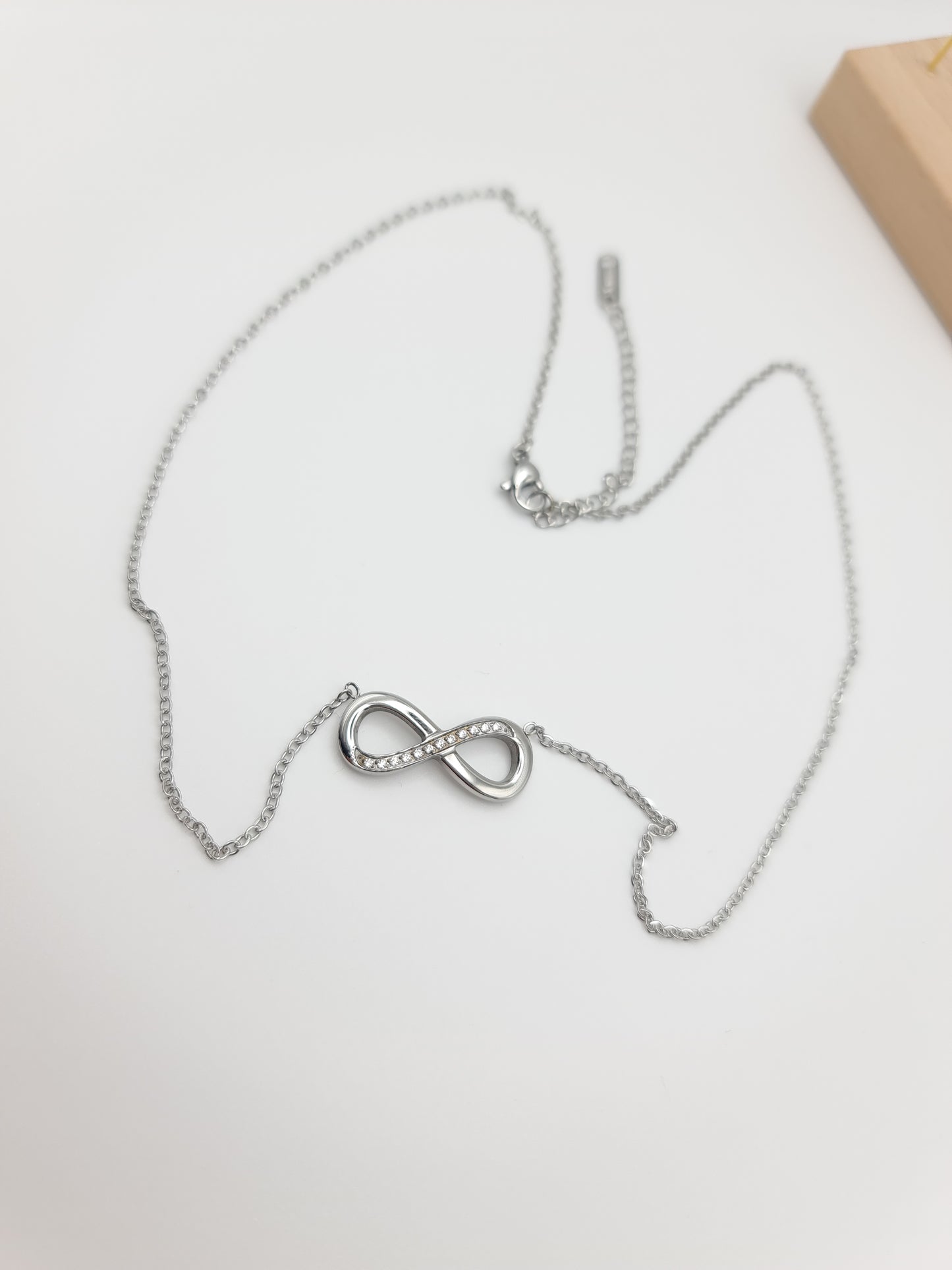 Infinity Neck
