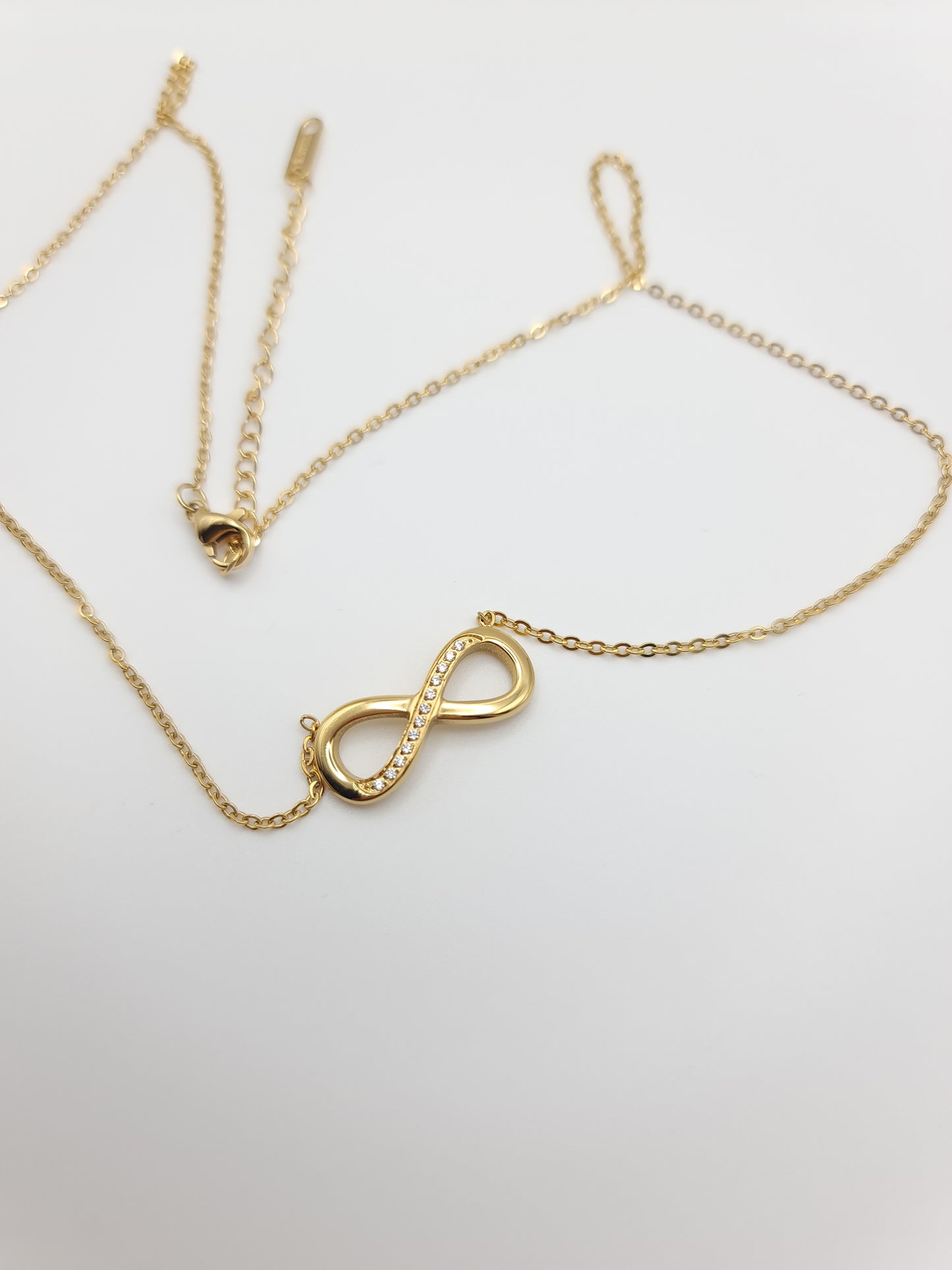 Infinity Neck