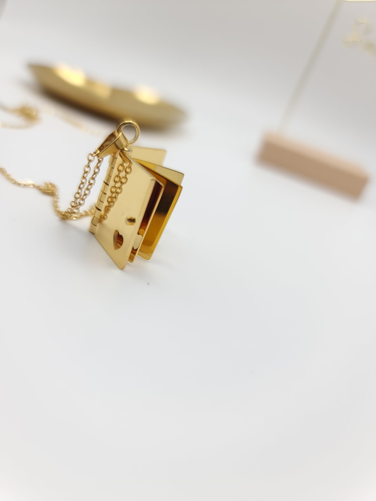 Collana Libro