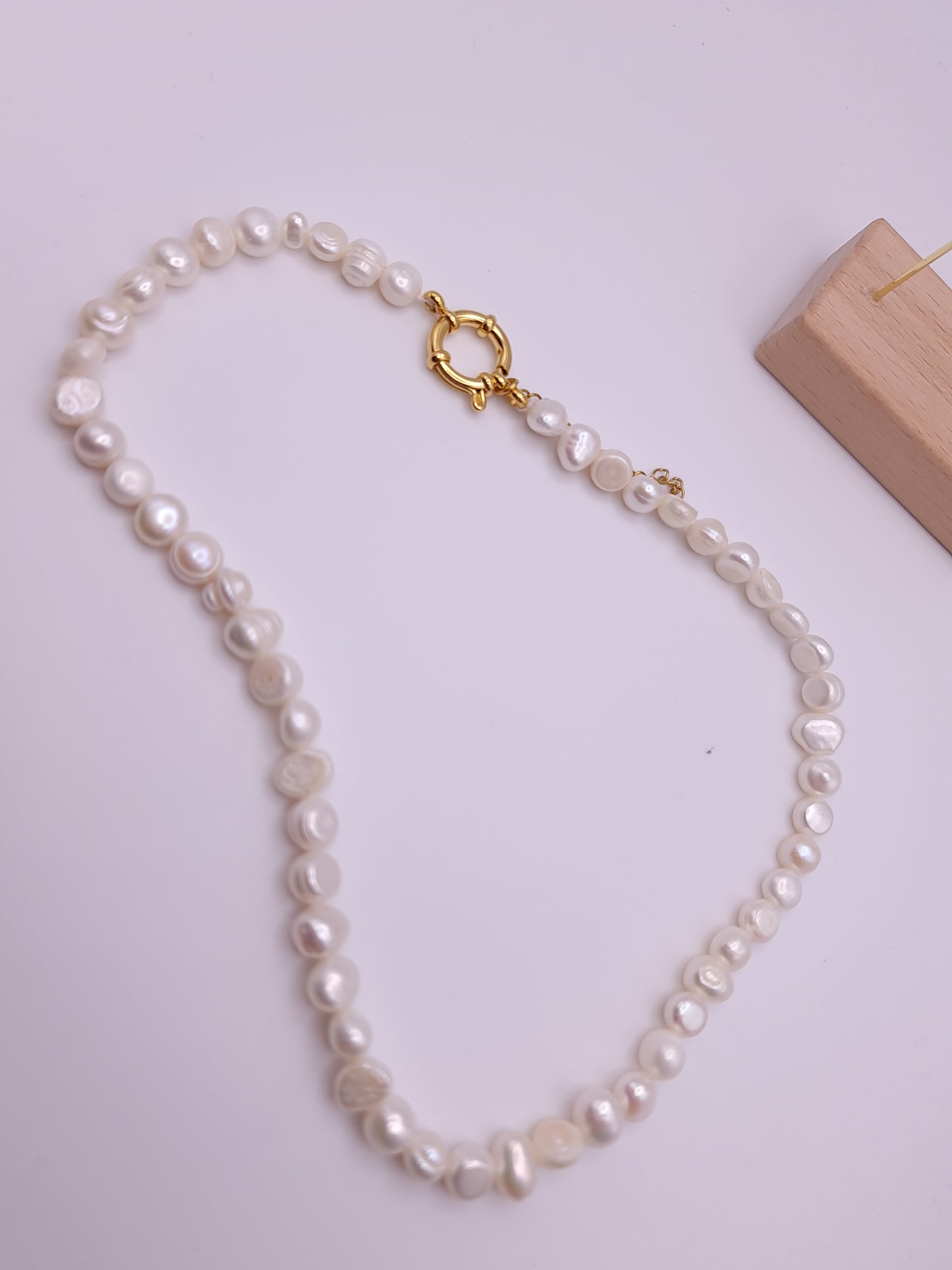 Collana con perle irregolari