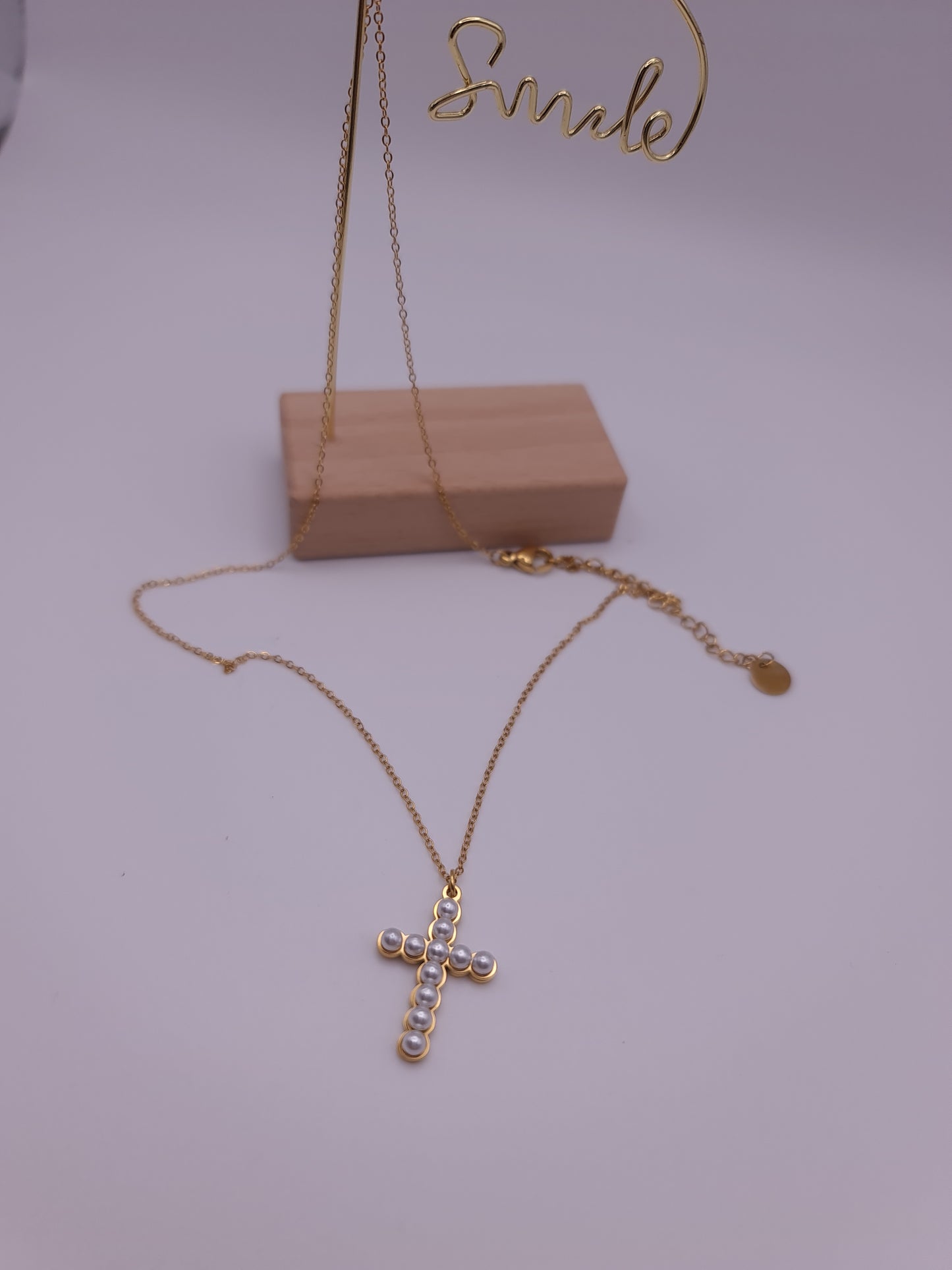 Pearl cross