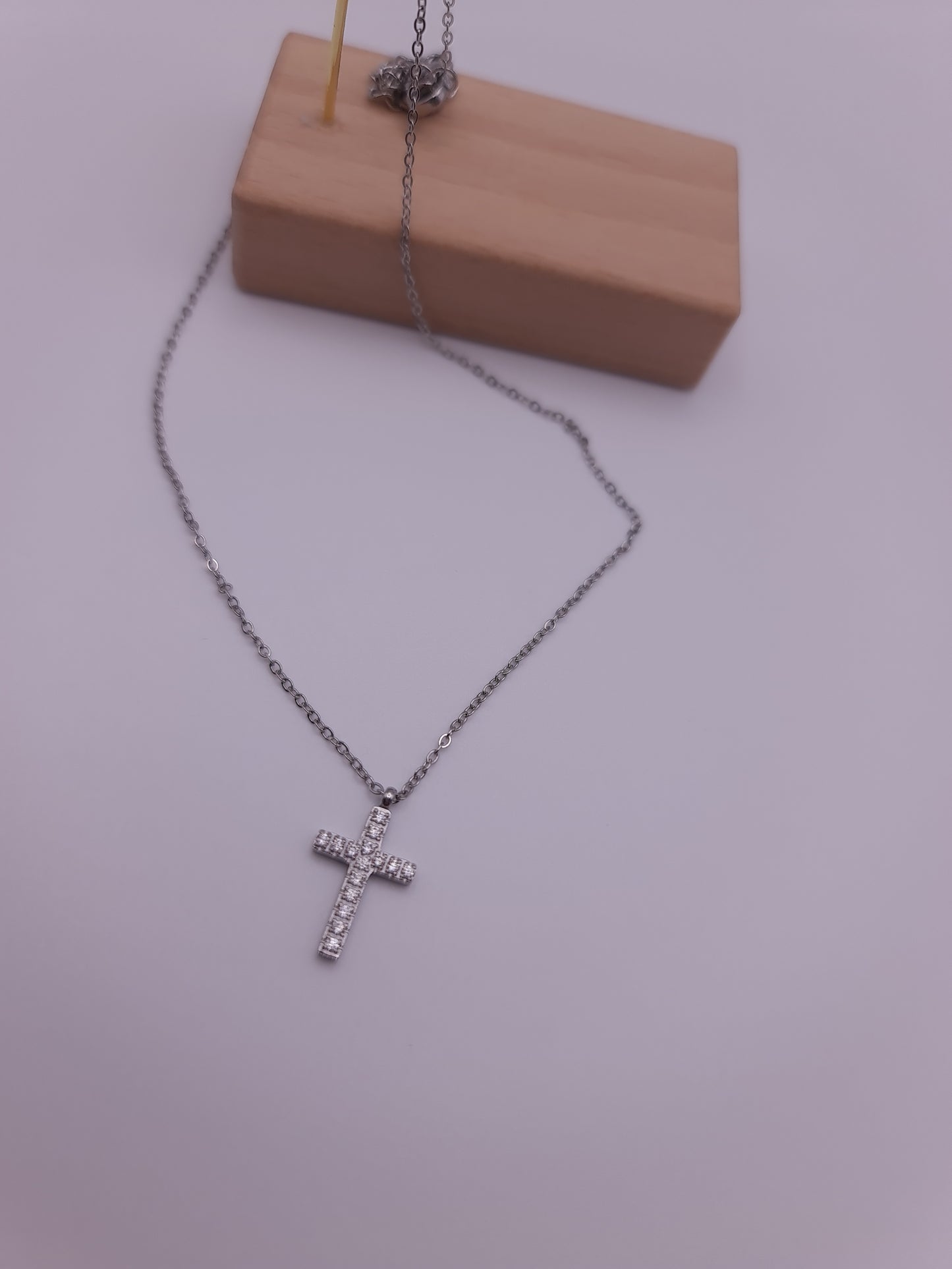 Collana croce con zirconi