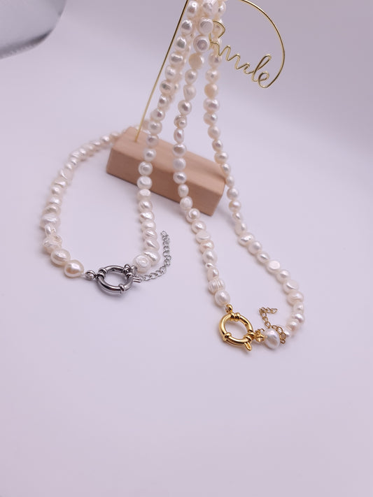 Collana con perle irregolari